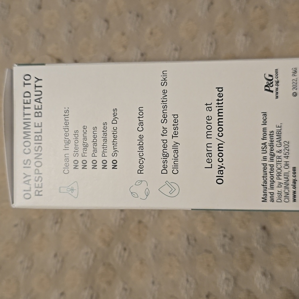 Olay Minis Sensitive Soothing Moisturizer - White and Gray - Picture 2 of 3